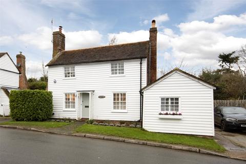 3 bedroom detached house for sale, Iden Green Road, Iden Green, Cranbrook, Kent, TN17