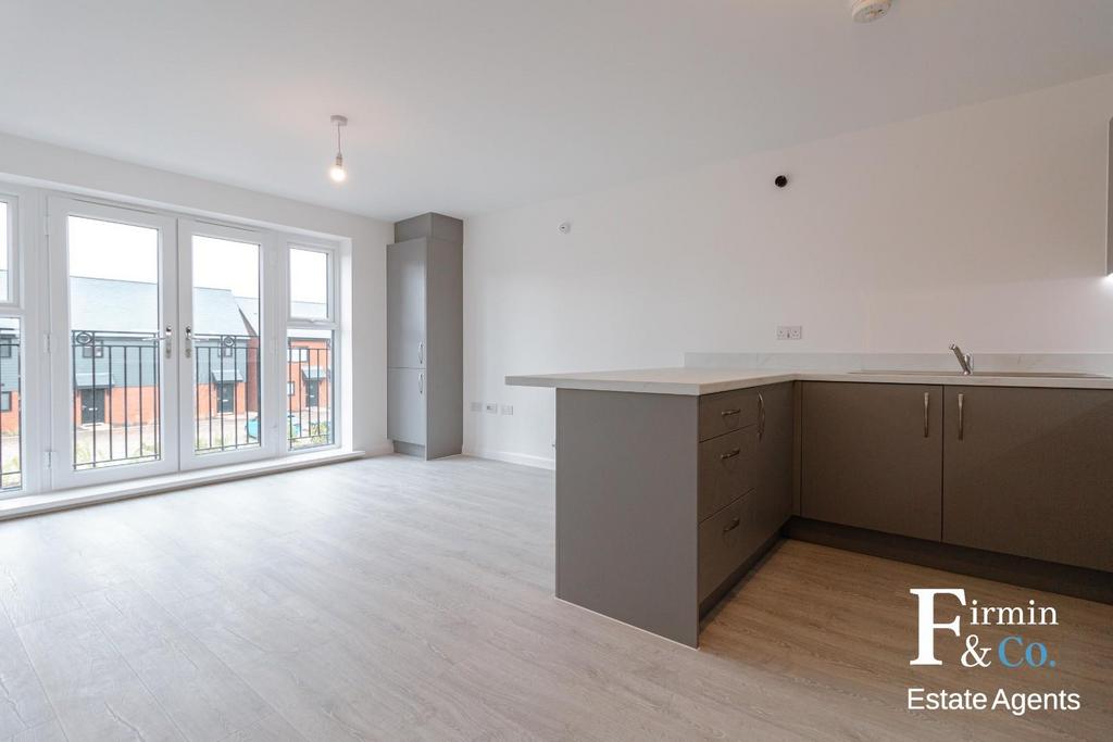 Lounge/Kitchen