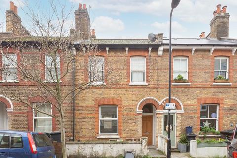 3 bedroom flat for sale, Belfast Road, London, N16