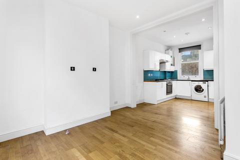 3 bedroom flat for sale, Belfast Road, London, N16