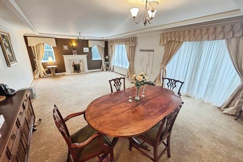 3 bedroom bungalow for sale, St Georges Avenue, Doncaster DN7