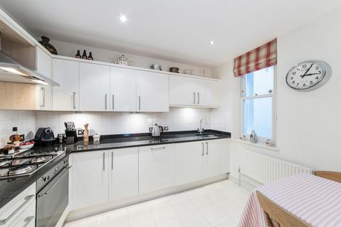 2 bedroom flat to rent, Lexham Gardens, London