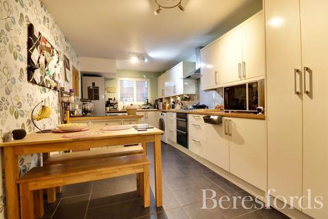 4 bedroom detached house for sale, Coopers Avenue, Heybridge, CM9