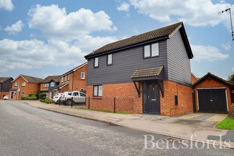 Coopers Avenue, Heybridge, CM9