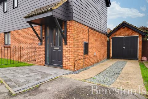 4 bedroom detached house for sale, Coopers Avenue, Heybridge, CM9