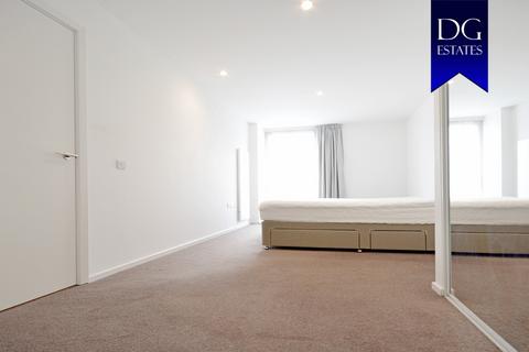 2 bedroom apartment to rent, Hertford Road, London N1