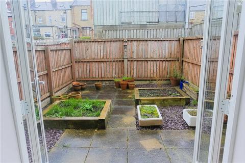 3 bedroom end of terrace house for sale, Wharfe Court, Otley, West Yorkshire, LS21