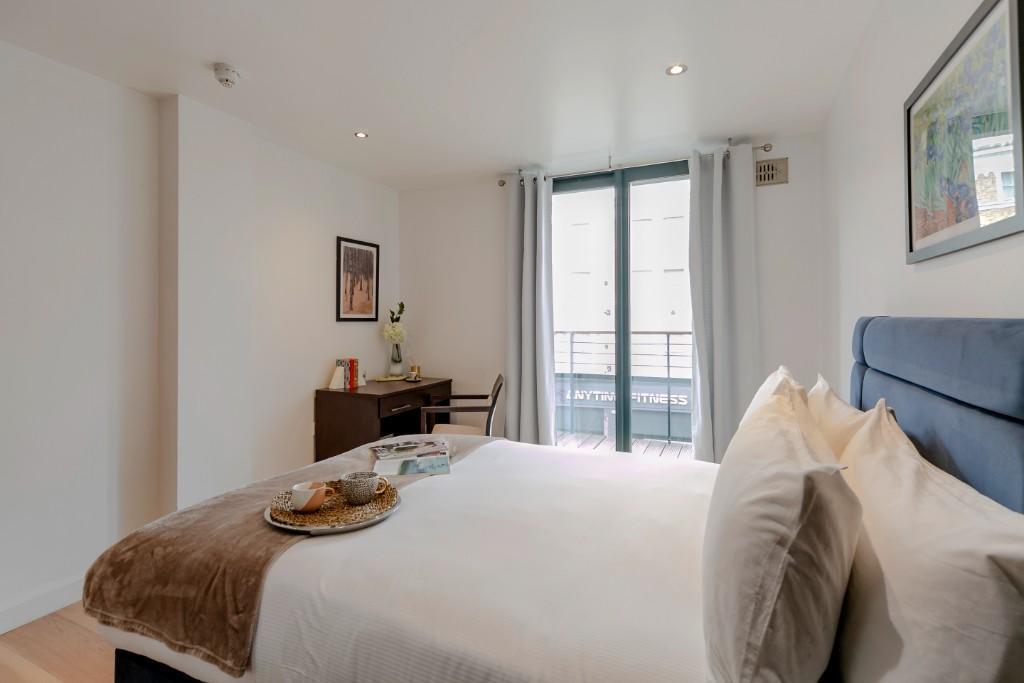Deluxe Suites with Bal