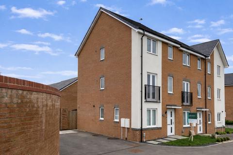 Whitworth Way, Grove