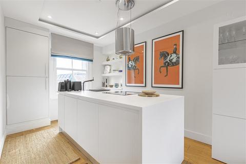 2 bedroom maisonette for sale, Beechmore Road, SW11