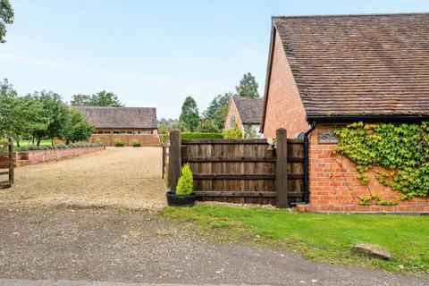 undefined, Bouts Lane, Worcester WR7