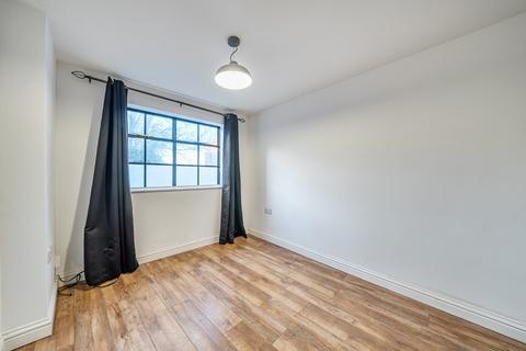 1 bedroom flat to rent, Princes Street Gravesend DA11