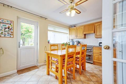 3 bedroom semi-detached house for sale, Bramley Way, Chelmsford CM3