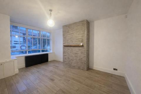 2 bedroom end of terrace house to rent, Massey Avenue, Failsworth