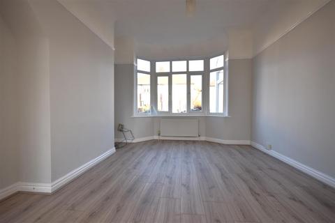 3 bedroom end of terrace house to rent, Ilchester Road, Liverpool