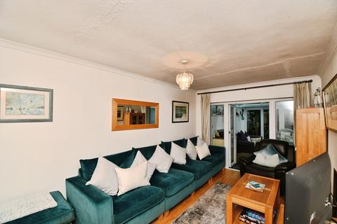 2 bedroom semi-detached bungalow for sale, Maes Dyfed, Haverfordwest SA62