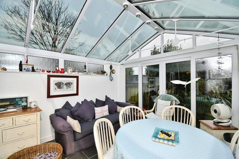 2 bedroom semi-detached bungalow for sale, Maes Dyfed, Haverfordwest SA62