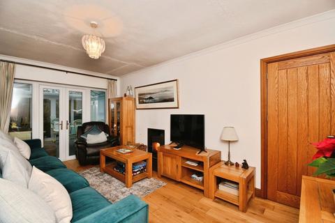 2 bedroom semi-detached bungalow for sale, Maes Dyfed, Haverfordwest SA62