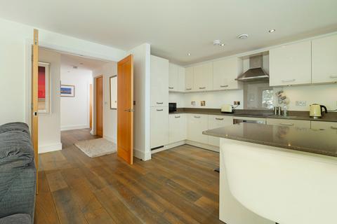 2 bedroom apartment for sale, Court Road, Hythe, CT21