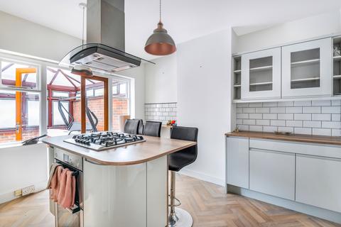 3 bedroom terraced house to rent, Tunnel Avenue London SE10
