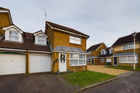 Puffin Way, Aylesbury HP19