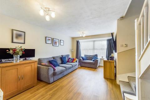 3 bedroom detached house for sale, Puffin Way, Aylesbury HP19