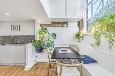 2 bedroom flat for sale, Priory Grove, London, SW8