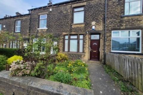 2 bedroom terraced house to rent, St Enochs Road, BD6 3AA