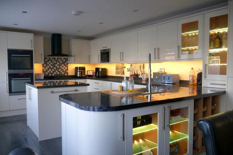 undefined, Tern Close, Reading, RG30