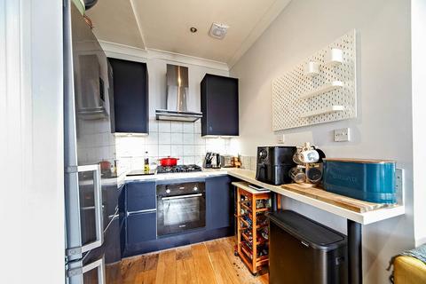 1 bedroom apartment for sale, Laleham Road, London SE6