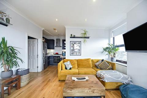 1 bedroom apartment for sale, Laleham Road, London SE6