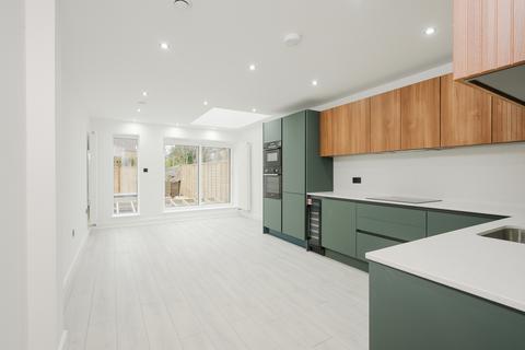 2 bedroom apartment for sale, Ace Court, Wimbledon SW19