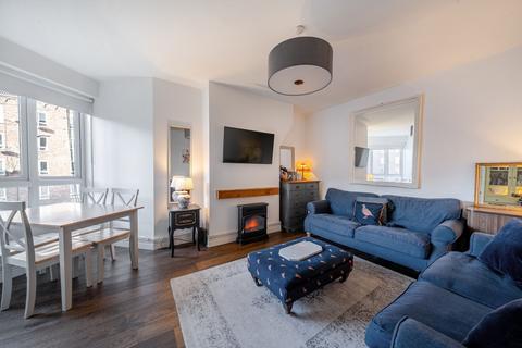 2 bedroom flat for sale, Dorset Road, London SW8