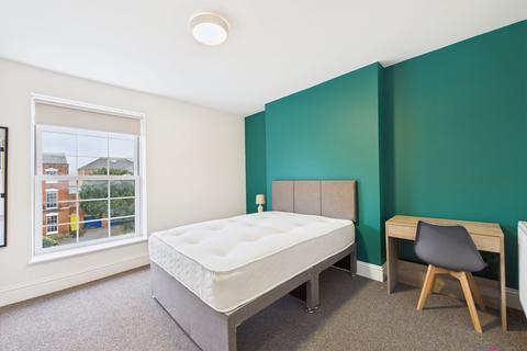 undefined, 31 Kingsholm Road, Gloucester GL1