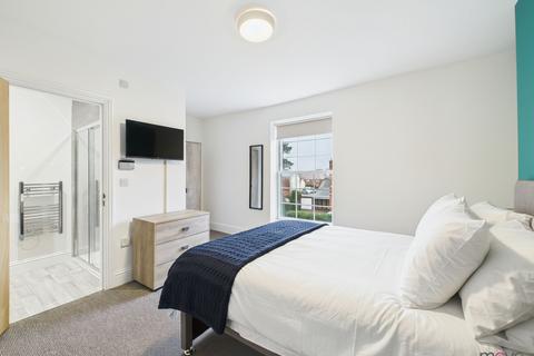 undefined, 31 Kingsholm Road, Gloucester GL1
