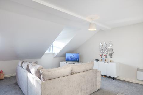 2 bedroom flat for sale, Kenyon Lane, Manchester M40