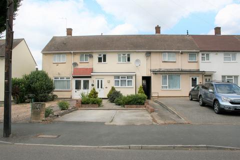 3 bedroom terraced house to rent, Cricklade Avenue, Romford, RM3