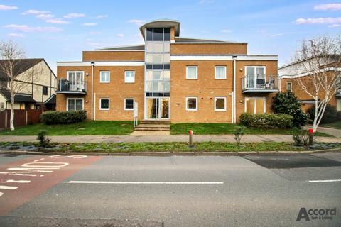 2 bedroom flat to rent, Front Lane, Alexander House, RM14