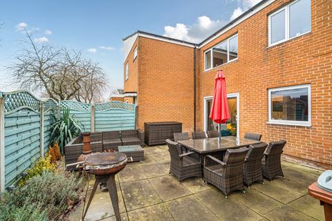 3 bedroom semi-detached house for sale, Nidderdale Close, Wollaton NG8