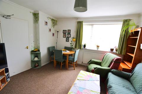 3 bedroom maisonette for sale, Breaks Road, Hatfield