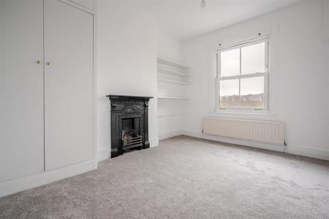 2 bedroom terraced house for sale, St. Leonards Road, Windsor