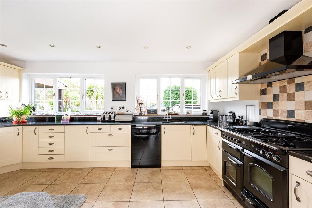 Kitchen/Breakfast