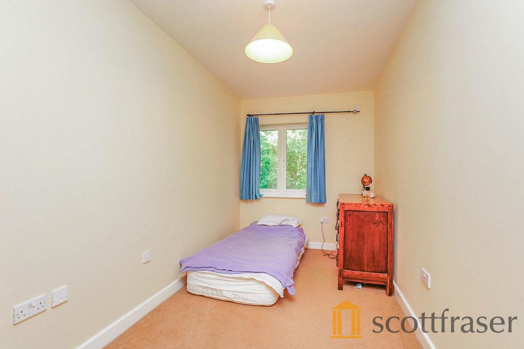 Second bedroom