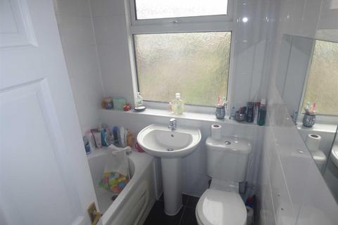 2 bedroom end of terrace house to rent, Honiton Road, Coventry CV2