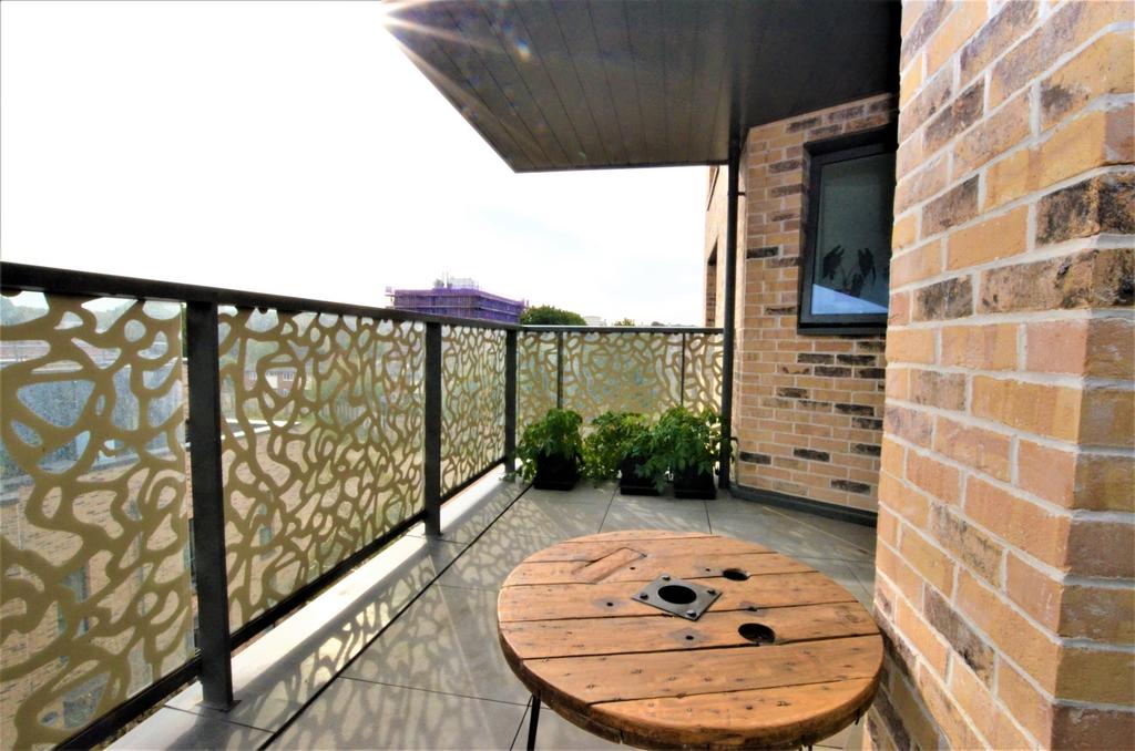 Balcony Angle2