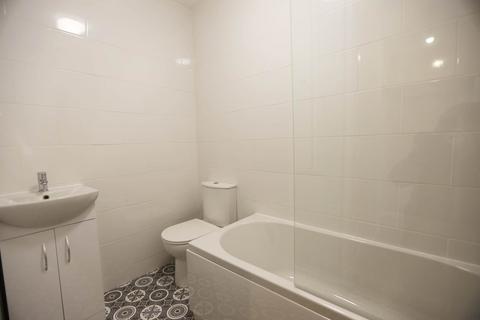 2 bedroom terraced house to rent, Chapel Street, Hazel Grove