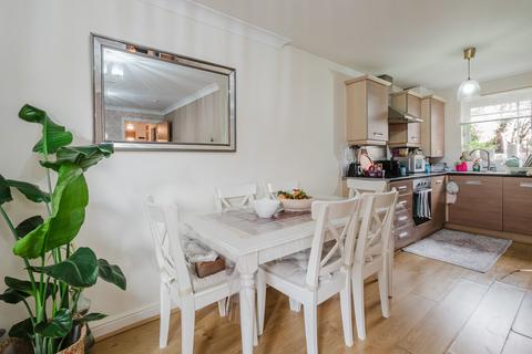 2 bedroom apartment for sale, Bankwell Street, Hulme, Manchester, M15
