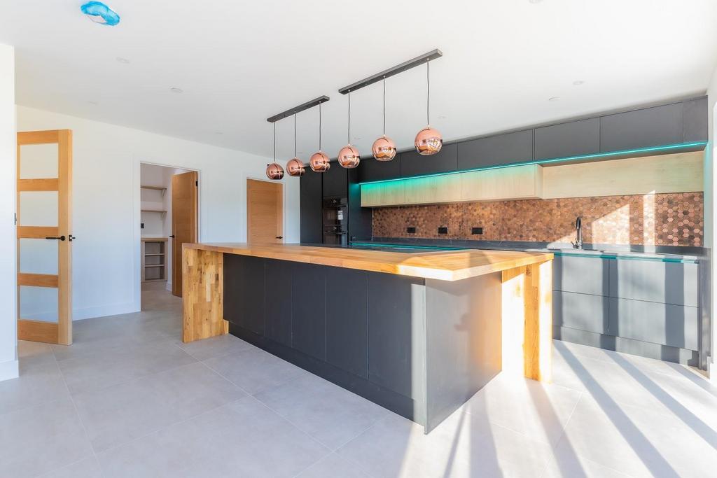 Vale House-4.jpg