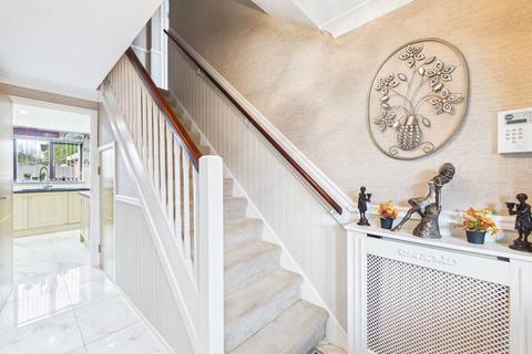 4 bedroom detached house for sale, Broadfield Gardens, Great Meadow, Worcester, Worcestershire, WR4