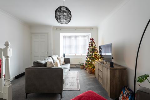 2 bedroom terraced house for sale, Hall Leys Park, Kingswood, Hull HU7